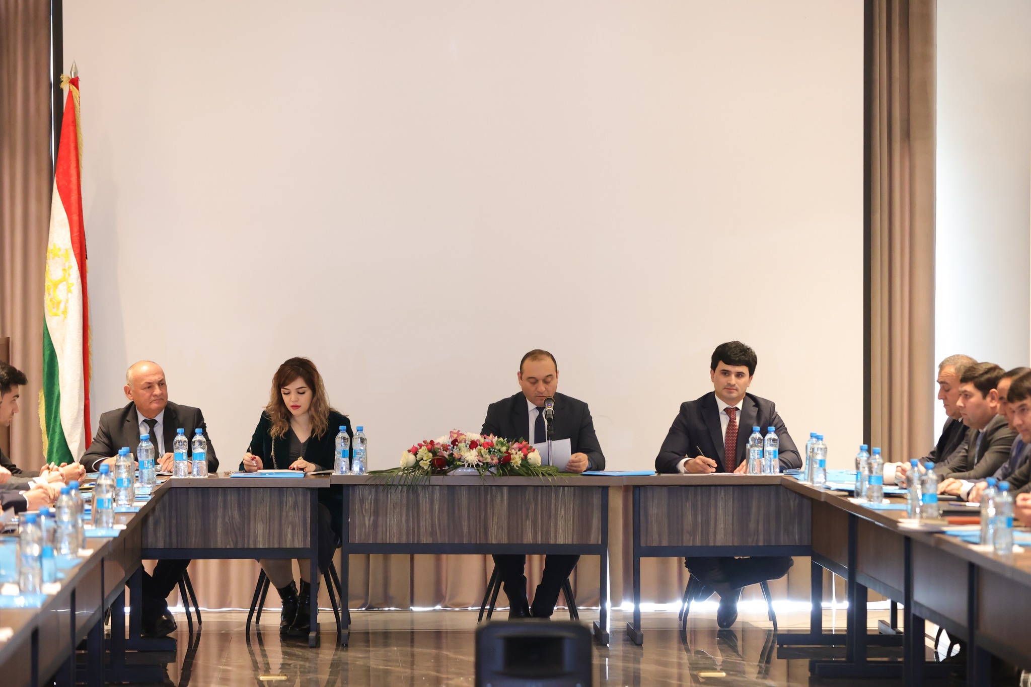 БАРГУЗОРИИ МИЗИ МУДАВВАР ВОБАСТА БА ИҶРОИ ҚОНУНИ ҶУМҲУРИИ ТОҶИКИСТОН«ДАР БОРАИ МОРАТОРИЙ БА САНҶИШҲОИ ФАЪОЛИЯТИ СОҲИБКОРӢ» ДАР ШАҲРИ ДУШАНБЕ 