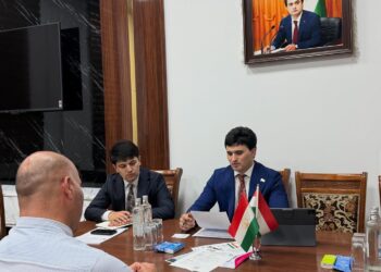 Баргузории вохӯрӣ бо намояндагони бахши хусусии Ҷумҳурии Исломии Эрон